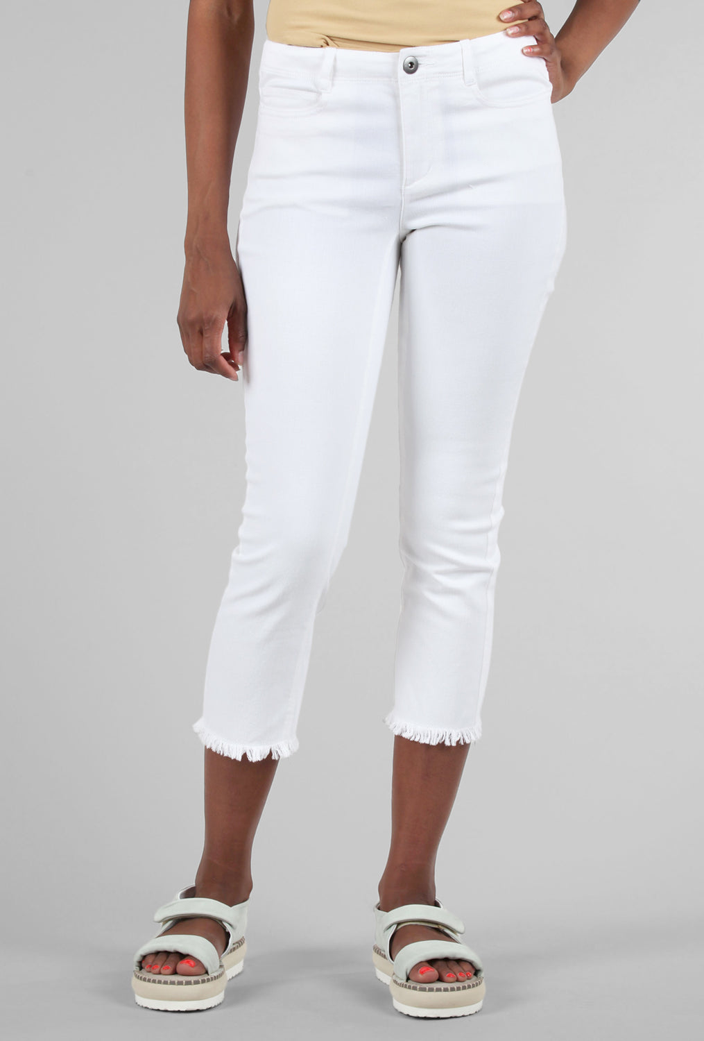 The Perfect Capri Jean, White