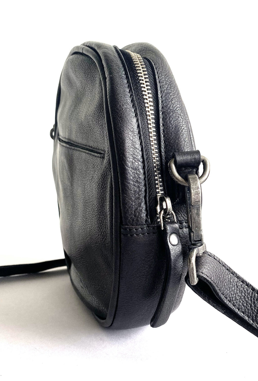 Fleming Round Leather Handbag, Black